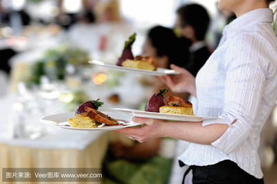優(yōu)化正餐體驗(yàn) 探索現(xiàn)代正餐服務(wù)的核心要素